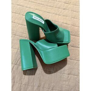 Steve Madden Y2K Women’s Trixie Sandals Platform Block Heel Disco Green Sz 7.5
